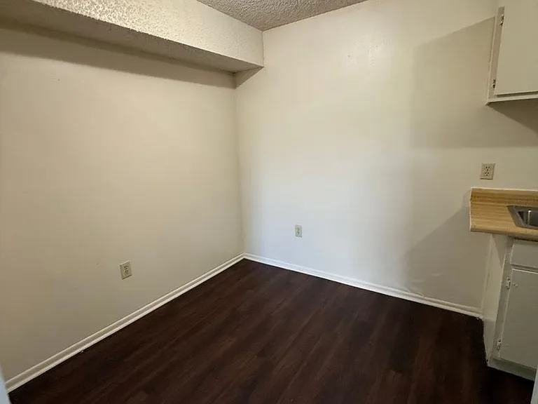 2059 Mariner Dr — Photo 4