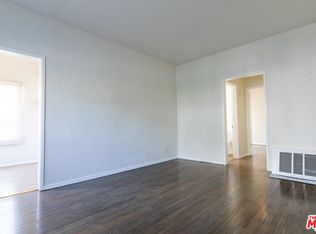 963 N Doheny Dr APT 3/4, West Hollywood, CA 90069
