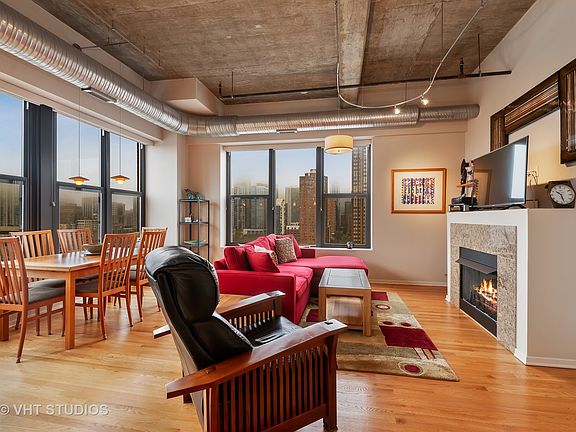 4th image of 849 N Franklin St Unit 1412