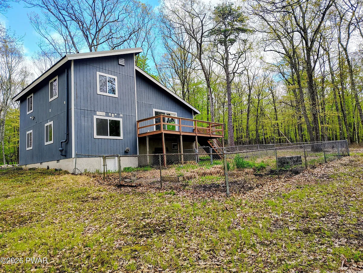 Building Photo - 140 Cranberry Ridge Dr