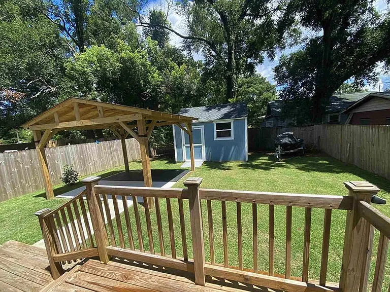 1106 W Gregory St — Photo 30