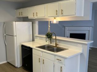 405 Fantail Loop APT B, Austin, TX 78734