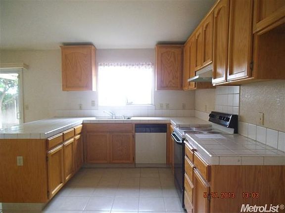 4th image of 1134 Highlands Park Dr