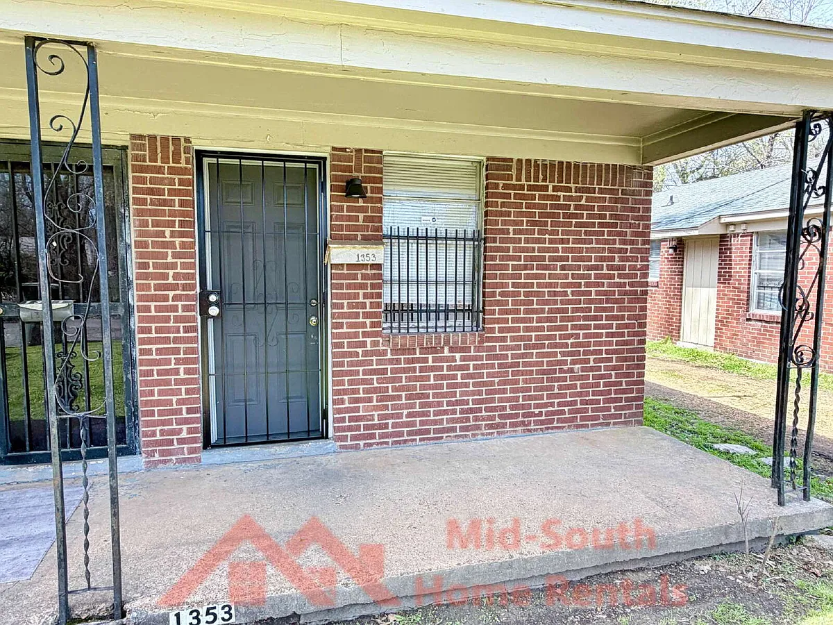 Building Photo - 1353 Fairfax St