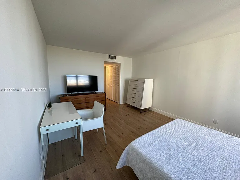 18151 NE 31st Ct #1408 — Photo 13
