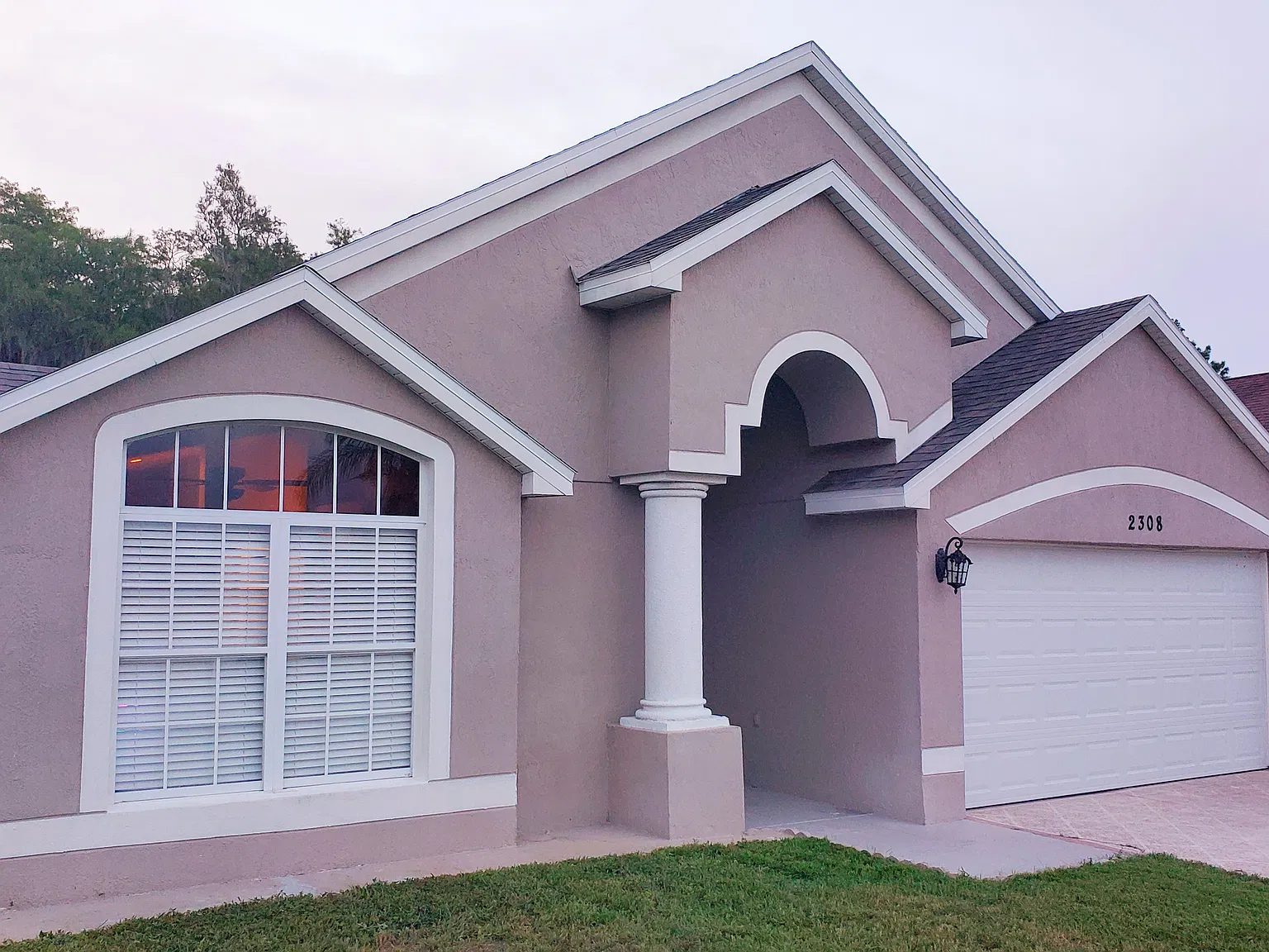 4 bed, 1842 sqft, $2,475 — Photo 2