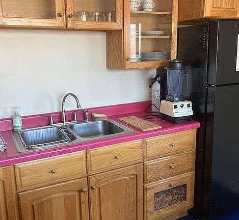 5th image of 644 W Arlington Pl APT 3F