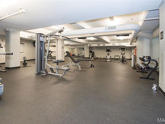 2nd image of 915 Olive St APT 1408