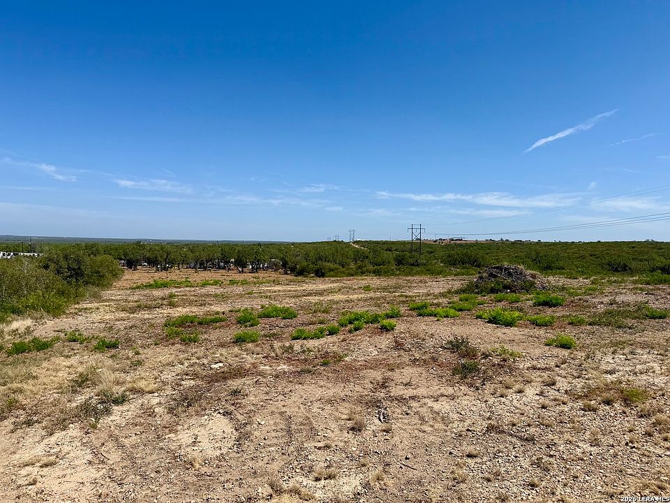 2nd image of 3272 county road 1515 LOT 13