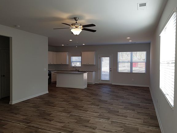 4th image of 67 Lucas James Cir