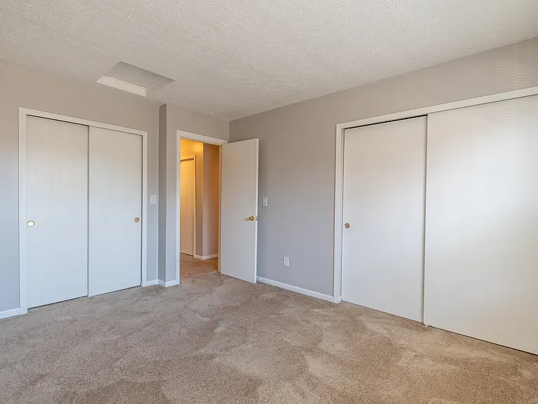 484-486 Applegate Ln — Photo 27
