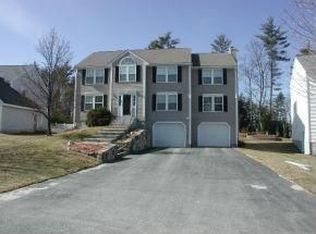 35 Wintergreen Dr, Merrimack, NH 03054