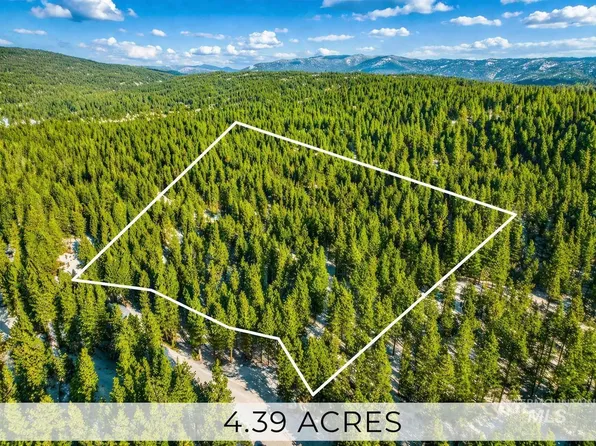 34 Silver Cloud Rd, Cascade, ID 83611