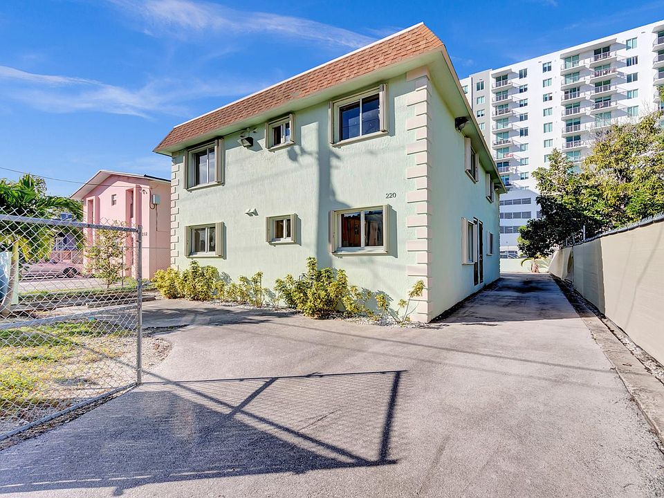 1st image of 220 NW 7th Ave #2