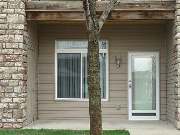2nd image of 502 Kelsey Ln