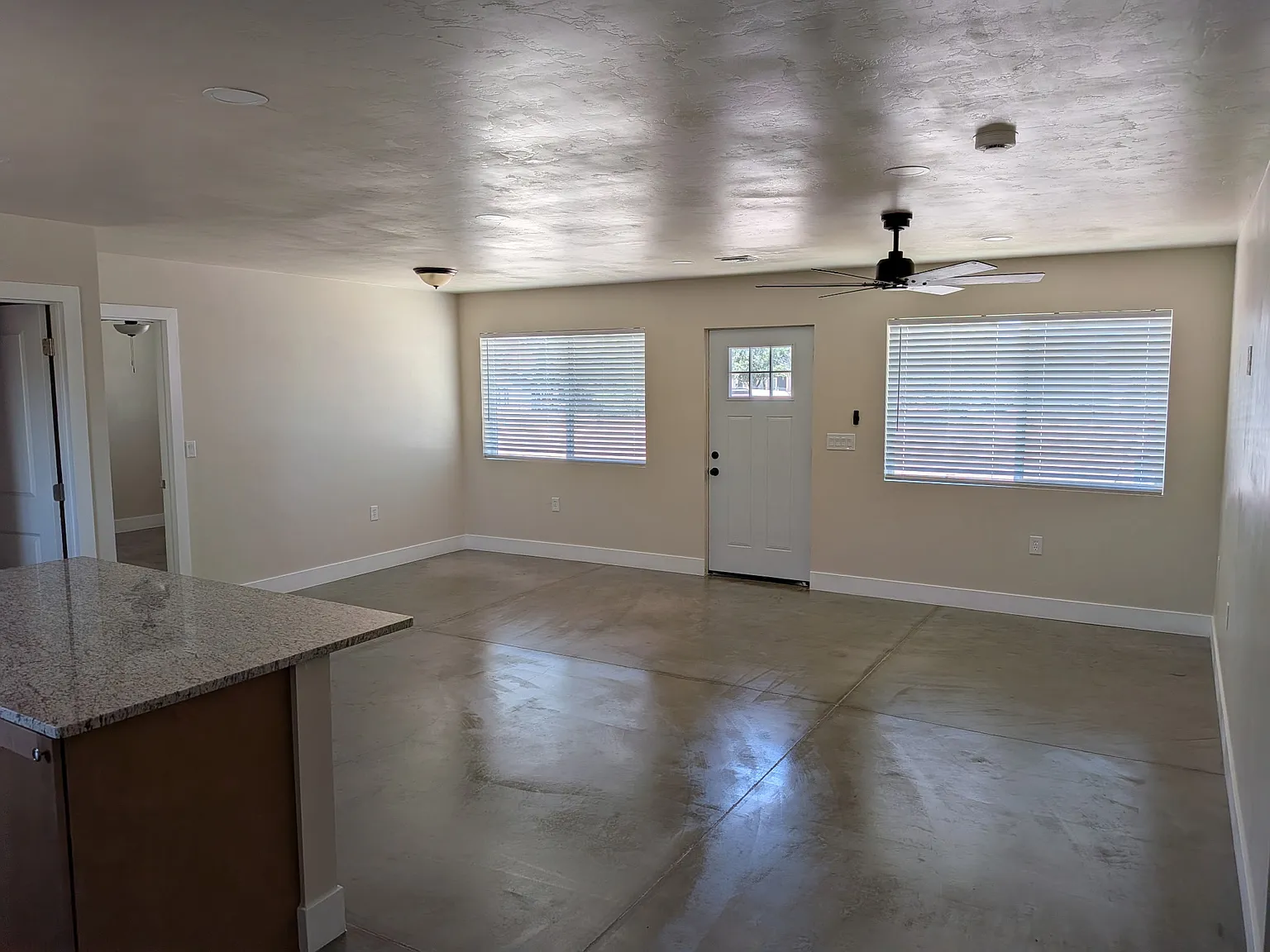 2 bed, 1200 sqft, $1,650 — Photo 2
