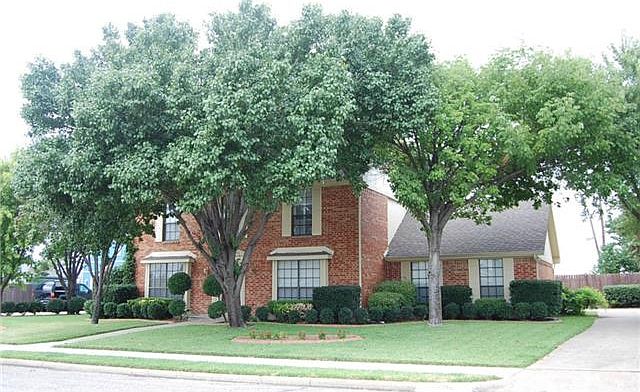 1st image of 5319 Peachtree Ln
