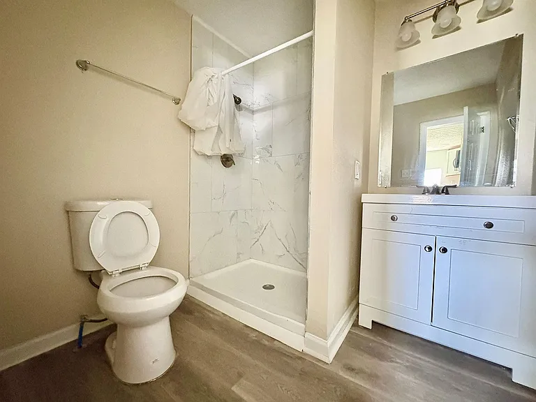 5614 S Main St — Photo 25