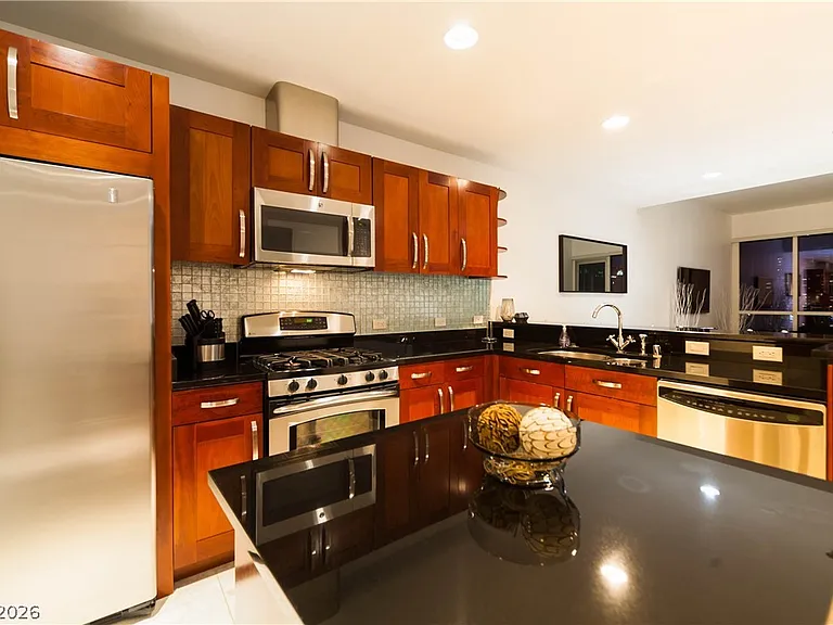 4525 Dean Martin Dr #1611 — Photo 6