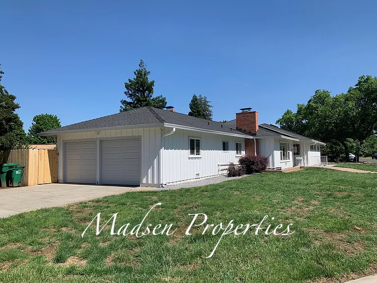 1308 Kentfield Rd — Photo 3