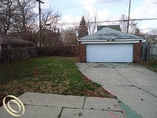 2nd image of 8195 E Outer Dr