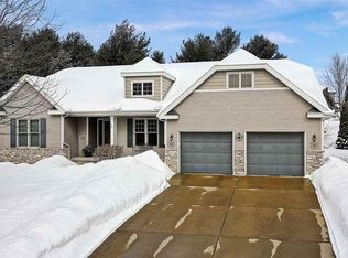 1137 Meadow Sweet Dr, Madison, WI 53719