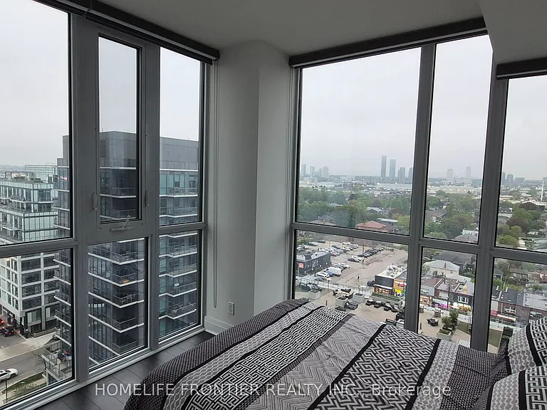 17 Zorra St #1212 — Photo 17