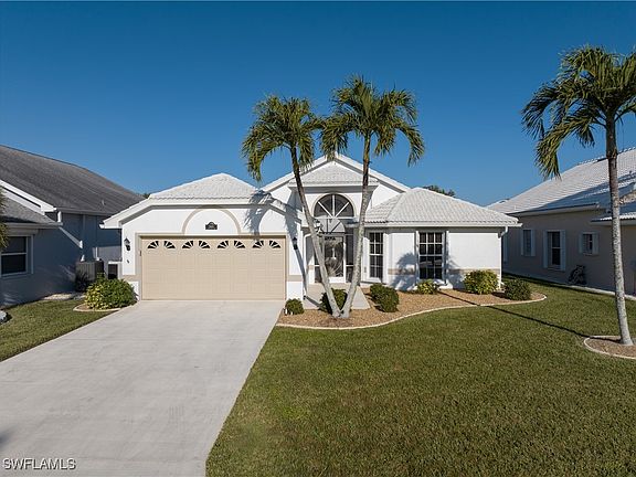 2nd image of 3811 Schefflera Dr