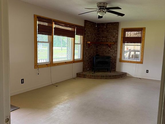 5th image of 103 Bridle Path Road