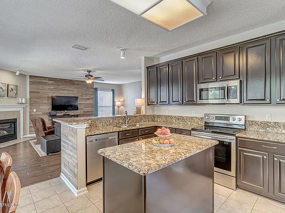 5th image of 996 Candlebark Dr
