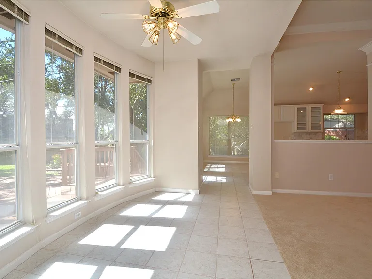 11509 Leon Grande Cv — Photo 16