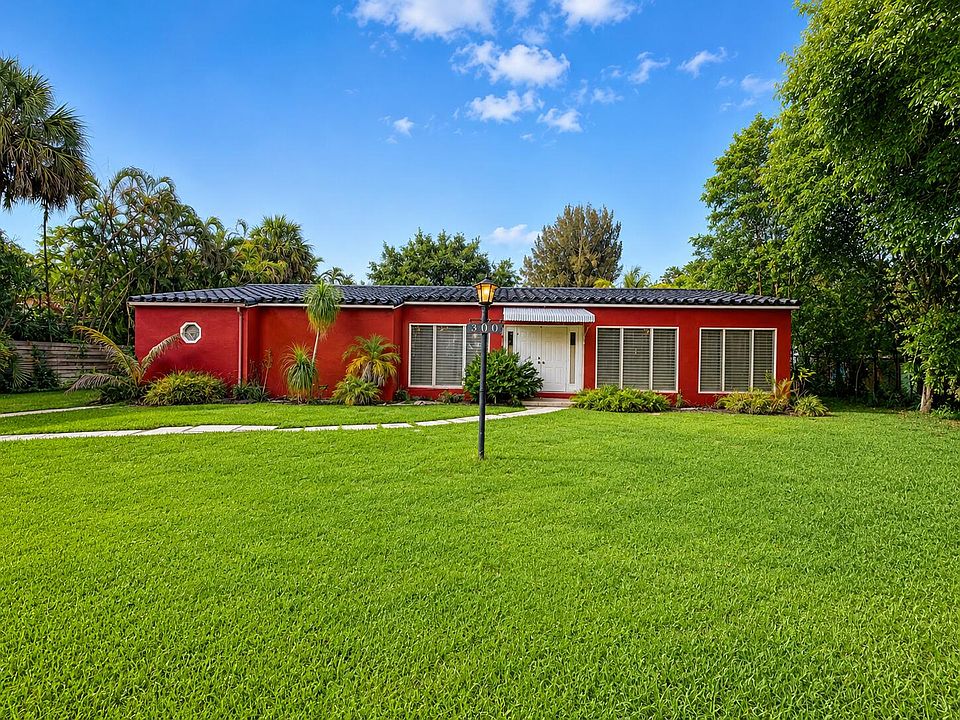 1st image of 300 Bayberry Drive