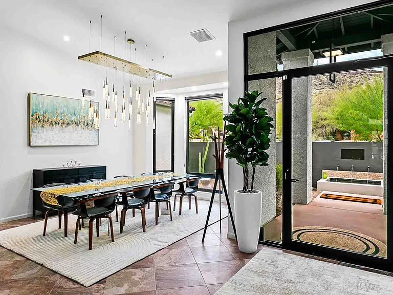 1202 W Aster Dr — Photo 3