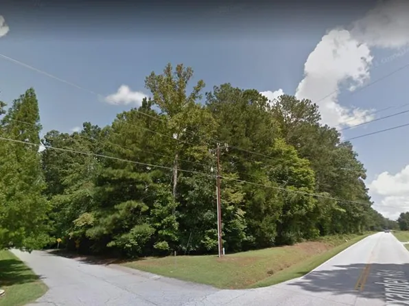 102 Kingswood Ct, Greenwood, SC 29646