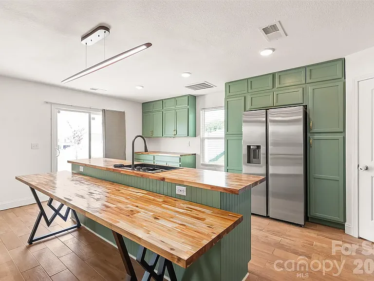 1232 Phifer Rd — Photo 4