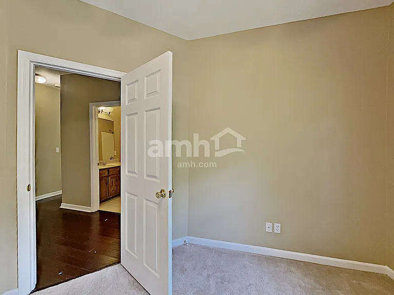 1001 High Ridge Dr — Photo 13