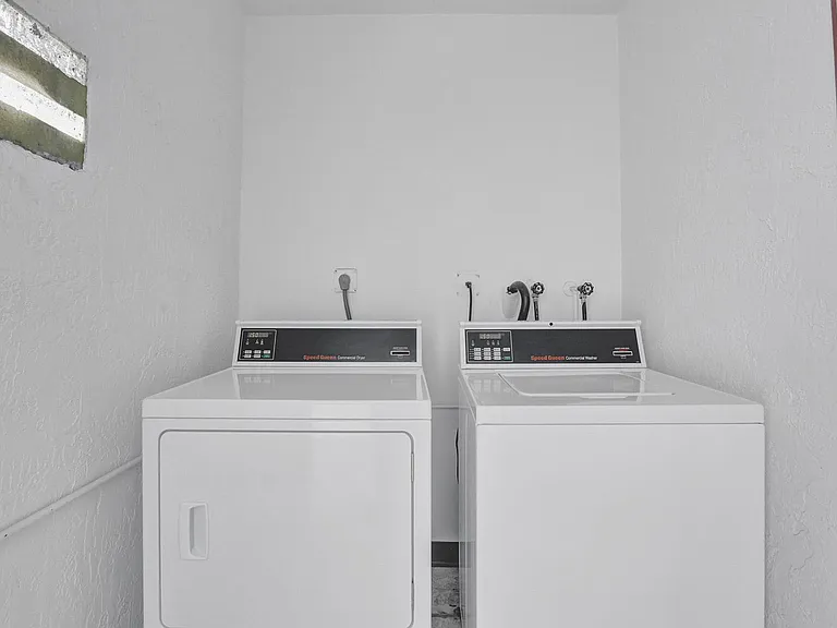 126 SW 17th Rd #601 — Photo 6
