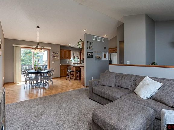 5th image of 229 Cypress Dr