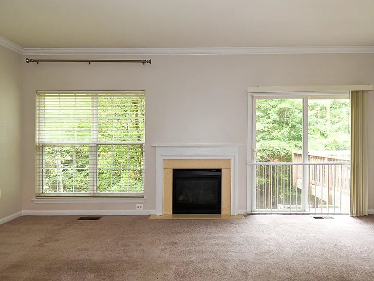 15511 Kennett Square Way — Photo 13
