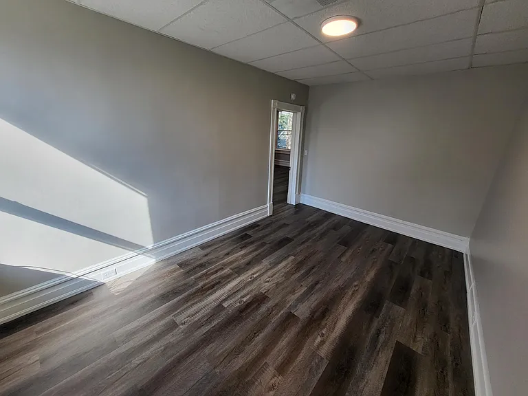 201 E Market St #2R — Photo 13