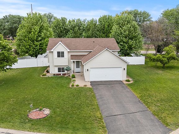 4th image of 14725 Delmar Ct