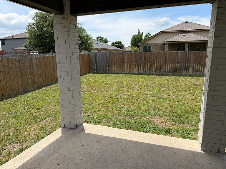 1016 Starlight Dr — Photo 32