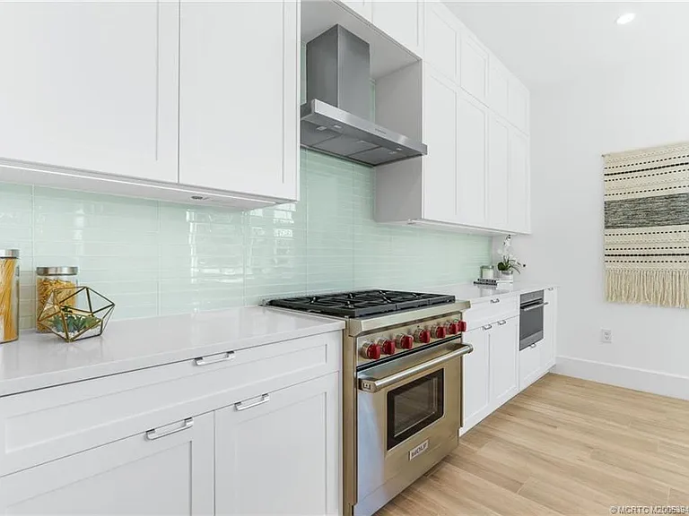 55 SE Seminole St #1-A — Photo 10