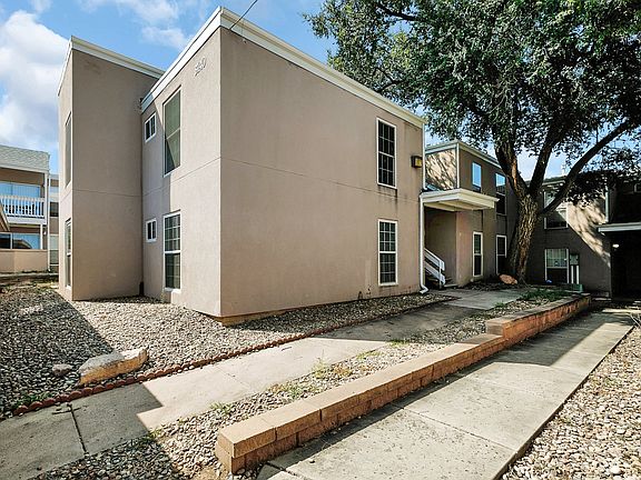 3rd image of 3140 Van Teylingen Dr APT A