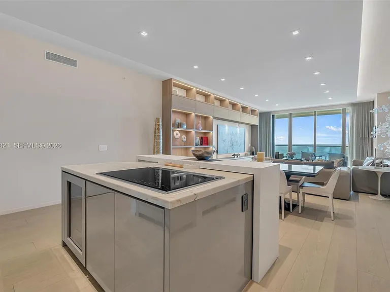 18975 Collins Ave #2802 — Photo 9