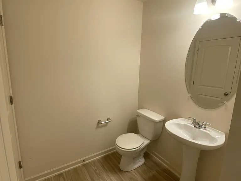 8 Rochambeau Ct #1 — Photo 4