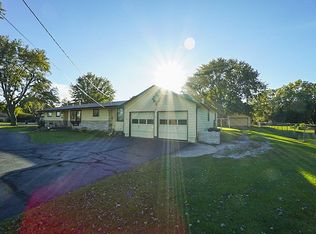 1945 N Ridge Rd, Wichita, KS 67212