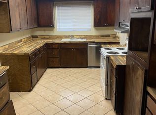 7411 Cherokee Trl APT D, Yucca Valley, CA 92284