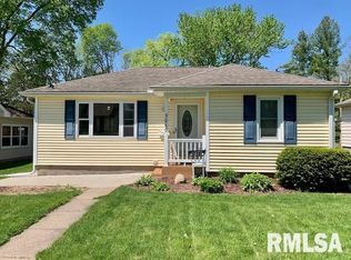 3010 N 3rd St, Clinton, IA 52732