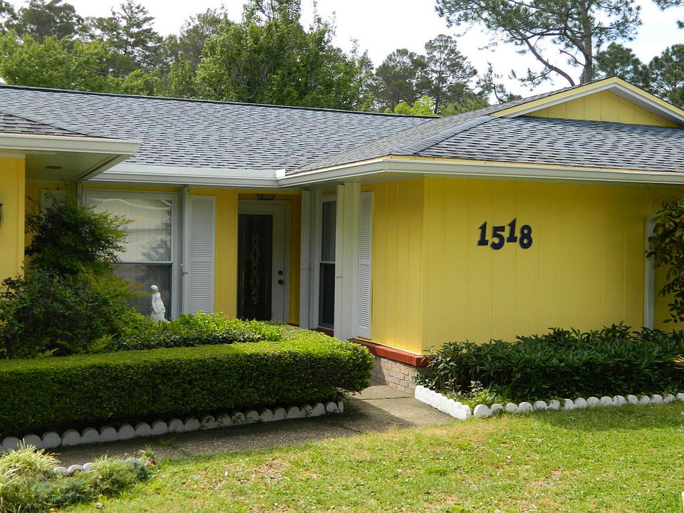 1st image of 1518 Royal Palm Dr
